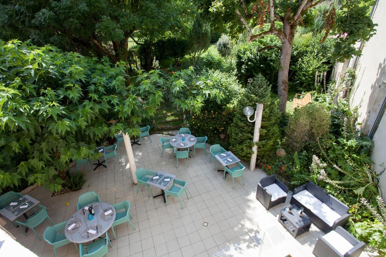 Le Lion D'Or Hotell Manzac-sur-Vern Exteriör bild