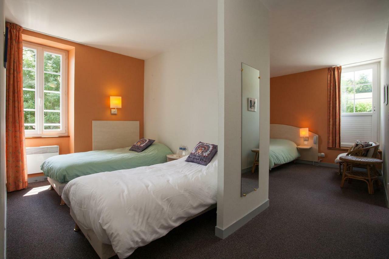 Le Lion D'Or Hotell Manzac-sur-Vern Exteriör bild