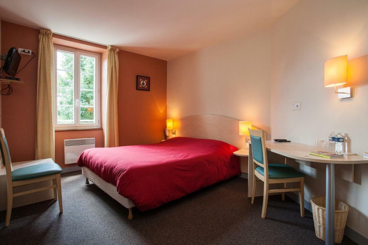 Le Lion D'Or Hotell Manzac-sur-Vern Exteriör bild