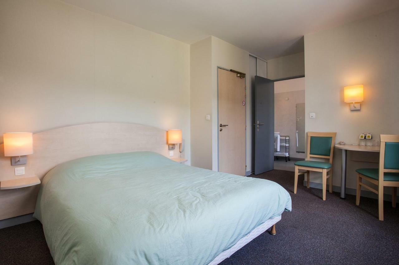 Le Lion D'Or Hotell Manzac-sur-Vern Exteriör bild