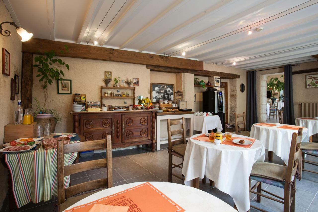 Le Lion D'Or Hotell Manzac-sur-Vern Exteriör bild