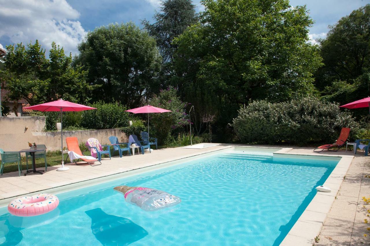 Le Lion D'Or Hotell Manzac-sur-Vern Exteriör bild