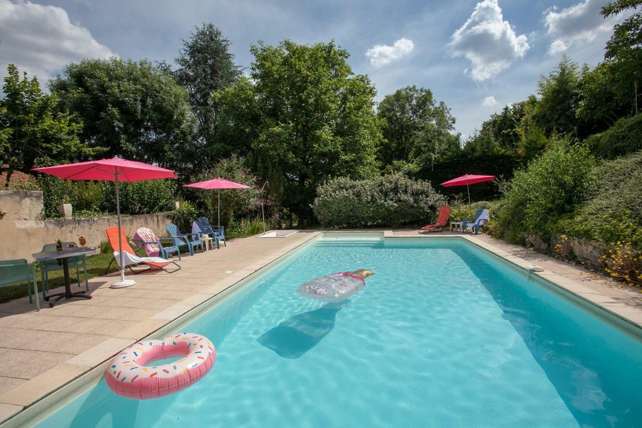Le Lion D'Or Hotell Manzac-sur-Vern Exteriör bild