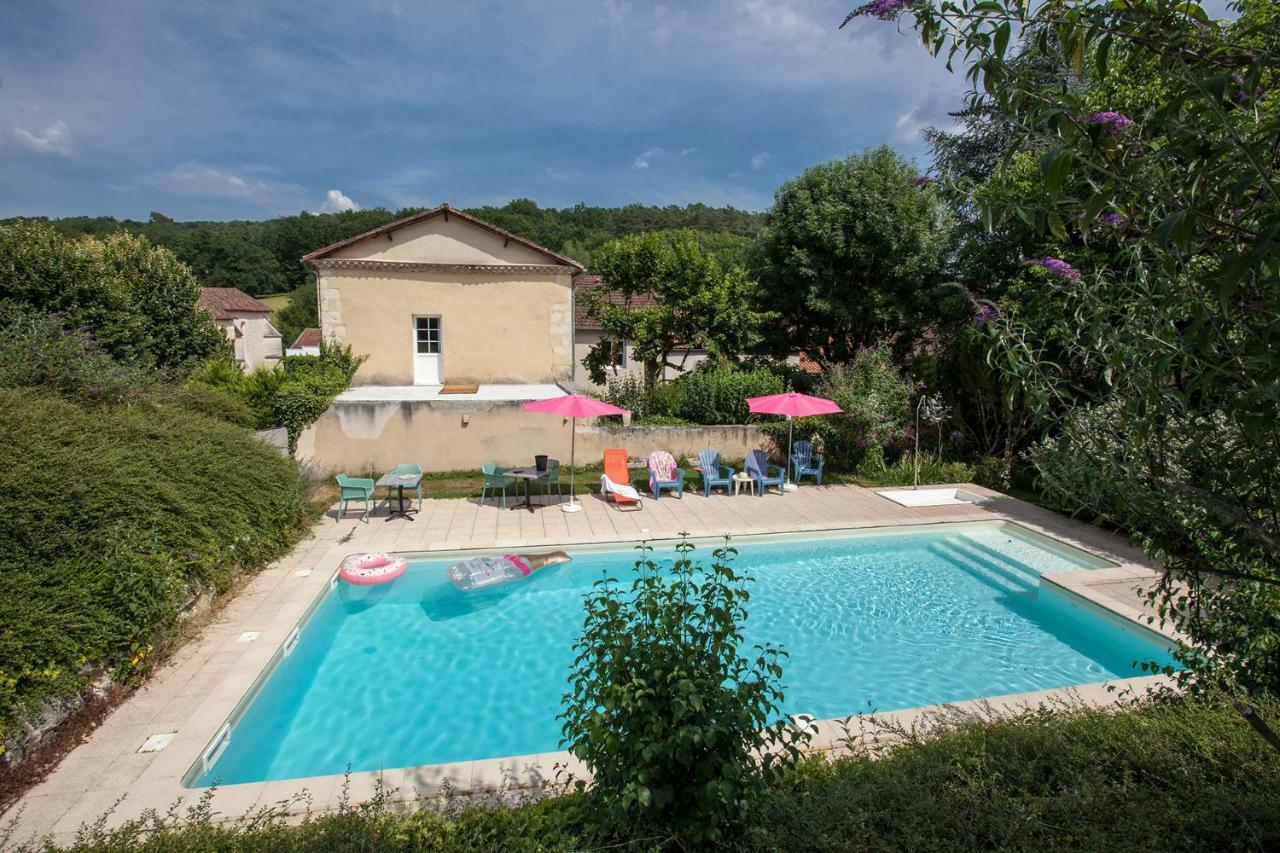 Le Lion D'Or Hotell Manzac-sur-Vern Exteriör bild