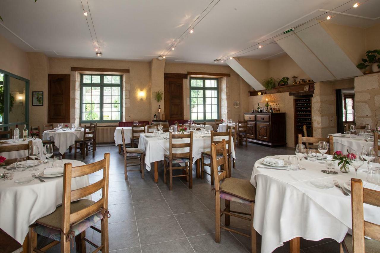 Le Lion D'Or Hotell Manzac-sur-Vern Exteriör bild