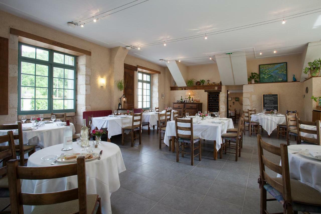 Le Lion D'Or Hotell Manzac-sur-Vern Exteriör bild